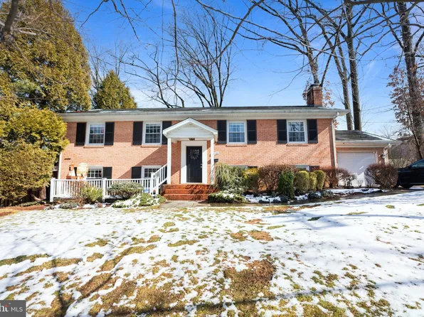 10113 Hurst St, Bethesda, MD 20814