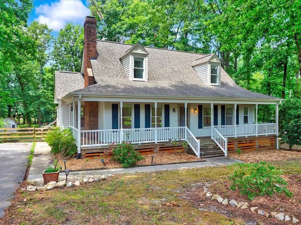 1590 Ranch Rd, Clayton, NC 27520