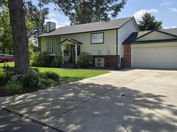 1306 E 3rd Ave, Deer Park, WA 99006