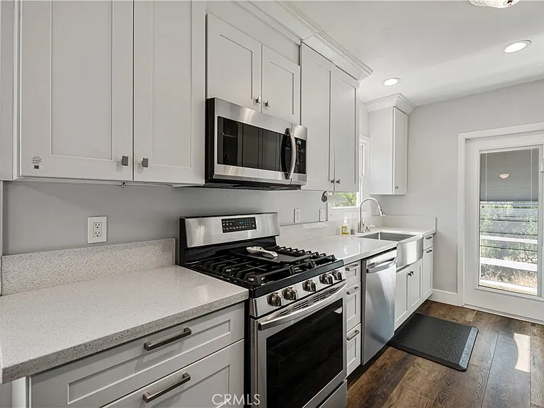 16572 E Buena Vista Ave — Photo 12