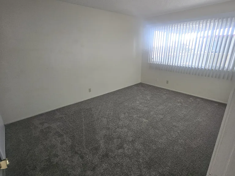 255 MacArthur Boulevard — Photo 92