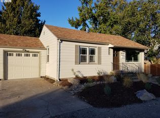 8727 SE Hawthorne Blvd, Portland, OR 97216