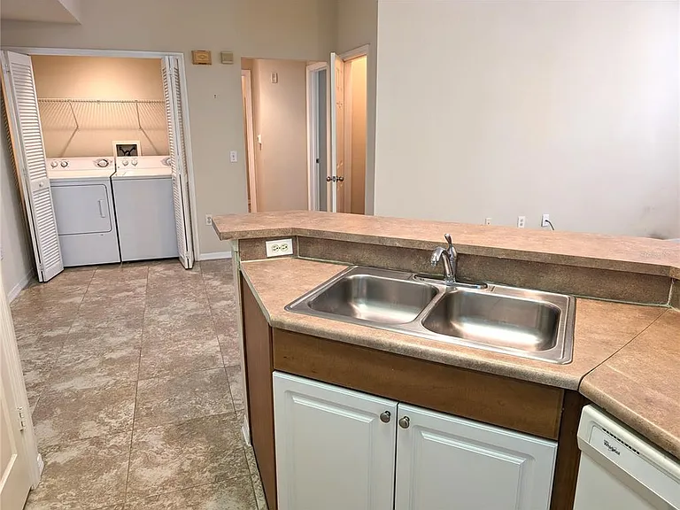5711 Soldier Cir #102 — Photo 9
