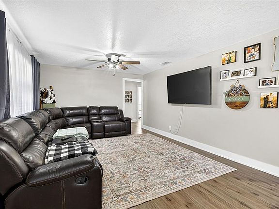 5th image of 4701 W Sam Allen Rd