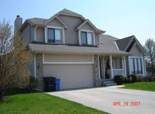 117 Eagle Ridge Dr, Papillion, NE 68133