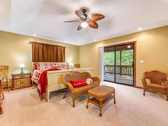 4th image of 22967 Peppermint Dr