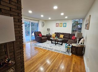 300 Goldsmith Rd, Pittsburgh, PA 15237