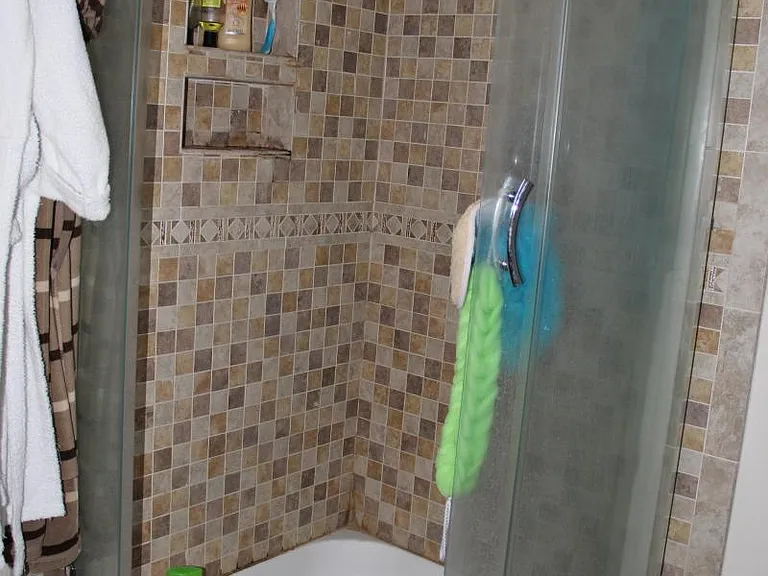 8548 J R Manor Dr — Photo 9