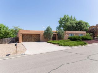 819 Suzanne Ln SE, Albuquerque, NM 87123