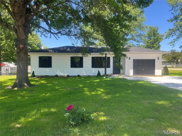 601 Holly St, Lebanon, MO 65536