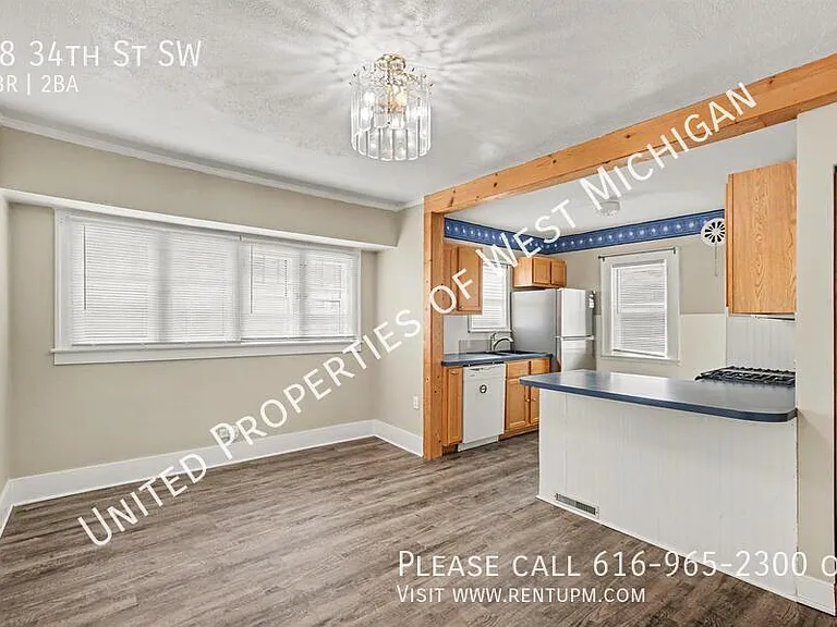 28 34th St SW — Photo 4
