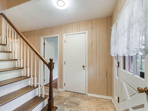2nd image of 1157 Forest COURT