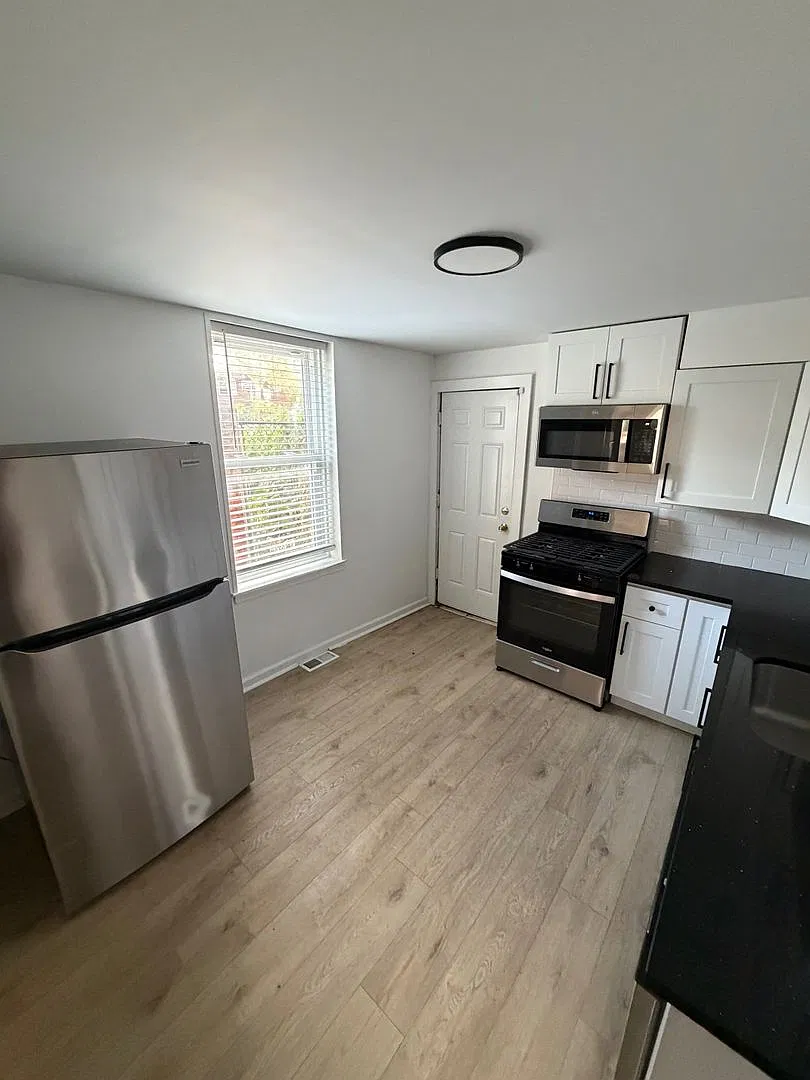 3 Bed, 1 Bath For Rent. Section 8 Approved — Photo 2