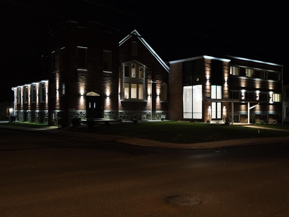 1st image of 236 S Richmond St #203