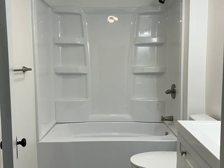 718 Butterworth St SW #2 — Photo 5