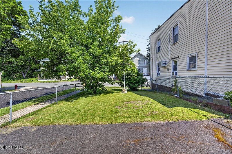 2nd image of 24 Chestnut Street