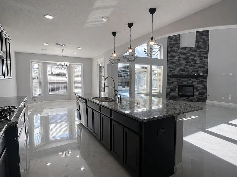2406 Trocadero Ln — Photo 15