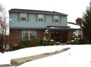 1631 Harvest Hill Dr, Pittsburgh, PA