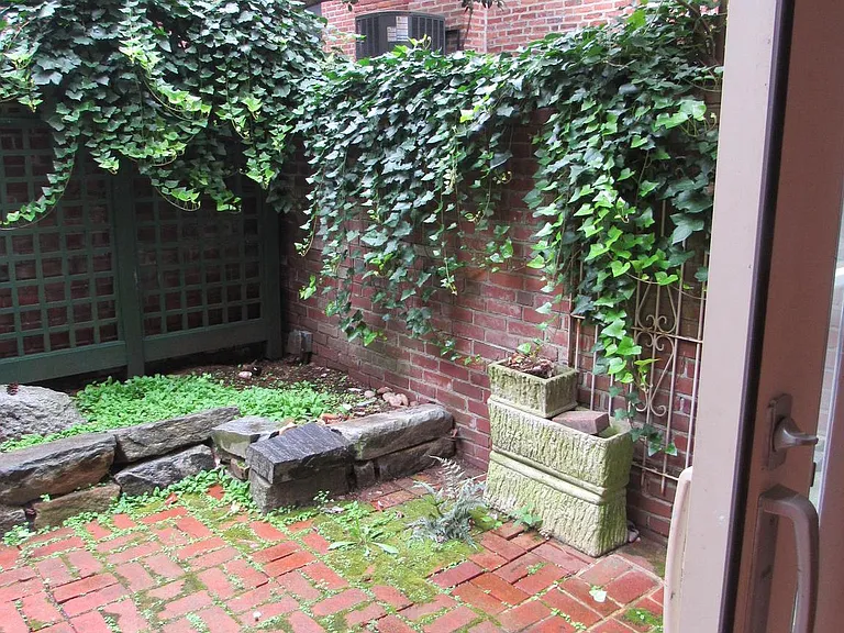 419 S Quince St — Photo 31