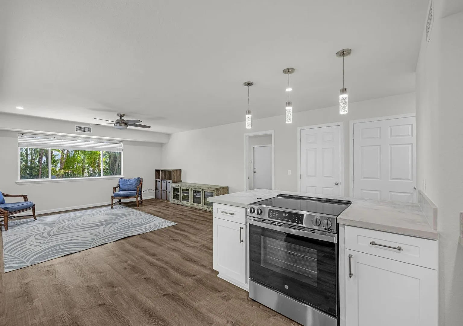 Newly Renovated Furnished 3BR/1BA Downstairs Unit with Pool Access in South Kihei — Photo 2