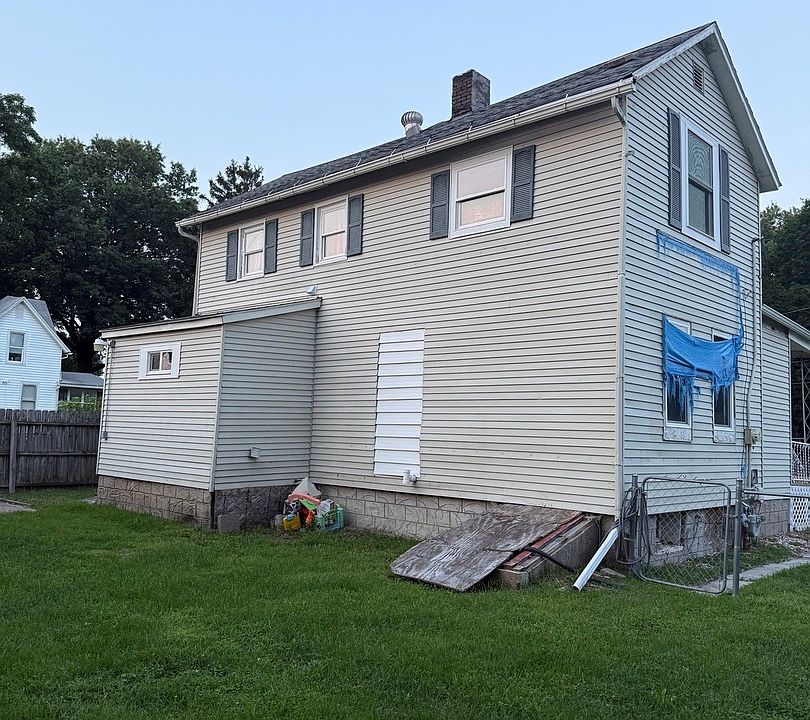 1st image of 714 Clark St