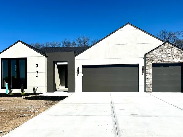 2124 SW Wheatfield Ct, Lees Summit, MO 64082