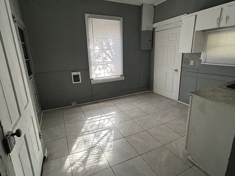 514 E 12th Ave #C — Photo 11