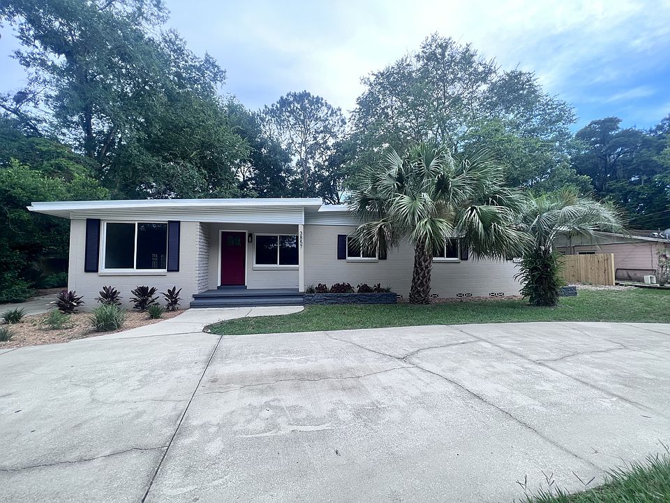 1st image of 3857 W University Ave