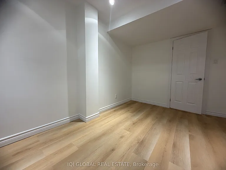 6 Equestrian Ct #BASEMENT — Photo 13