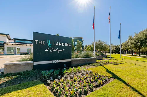 The Landing at Centreport Photo 1