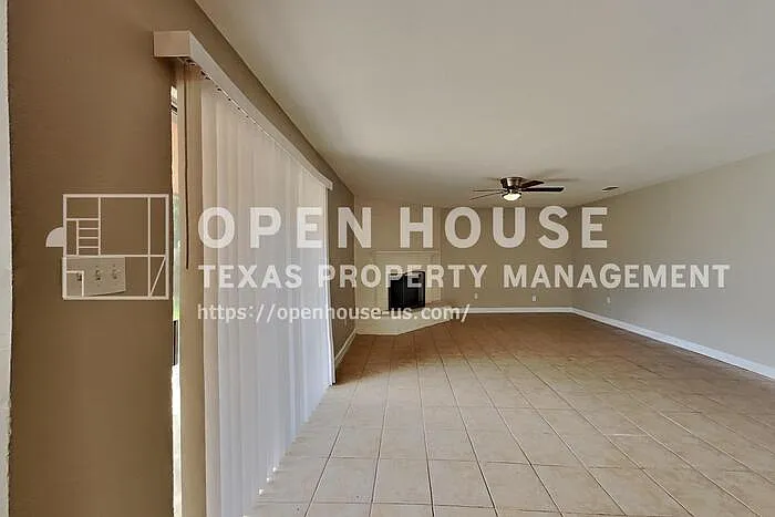3817 Kippers Ct — Photo 3