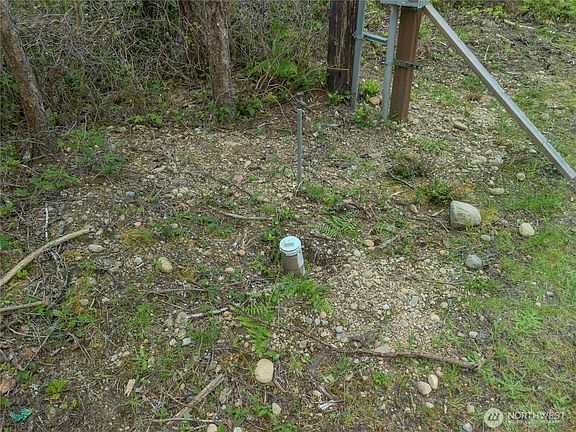 4th image of 30 E Glenmorgan Court