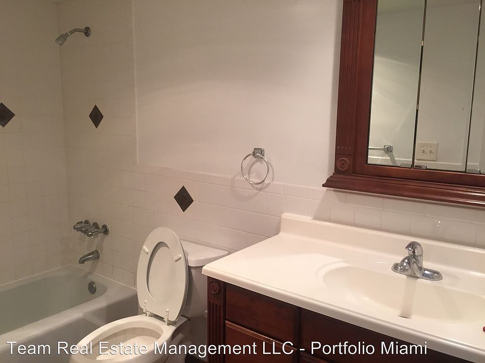 2nd image of 19380 Collins Ave