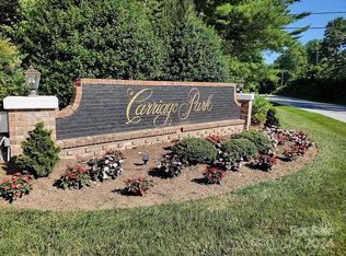 101 Wood Owl Ct, Hendersonville, NC 28791