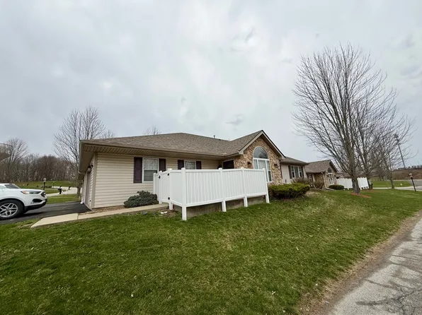 427 Jennie Ln, New Castle, PA 16101