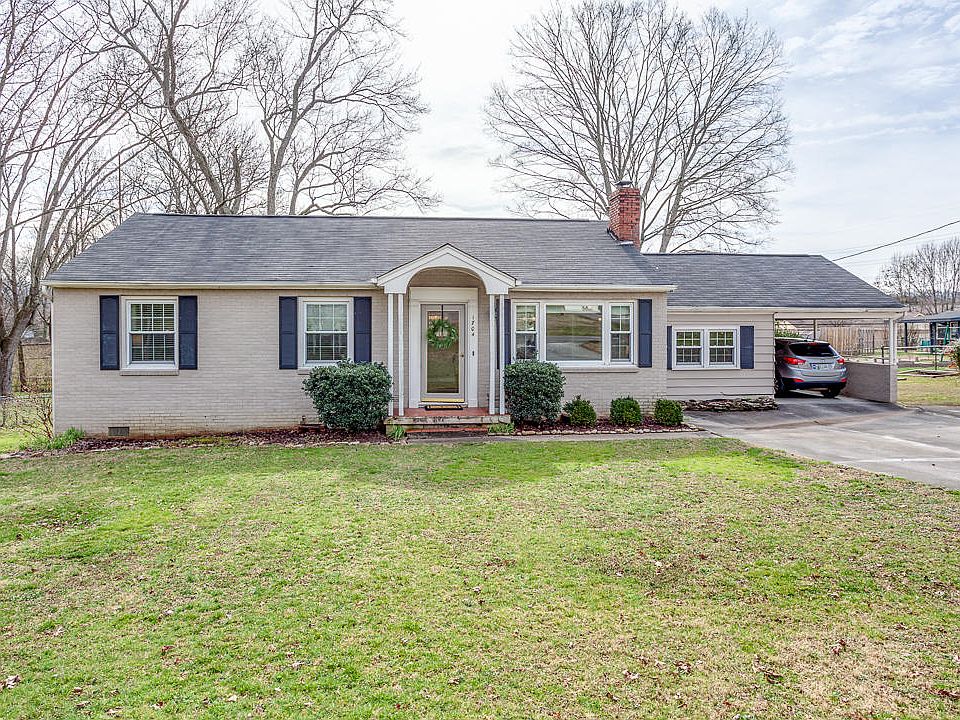 1st image of 1704 Highland Dr