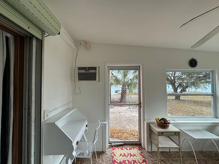 624 N Crooked Lake Dr — Photo 10
