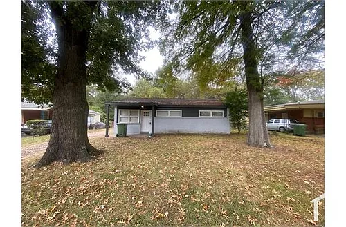 3220 Doris Cir Photo 1