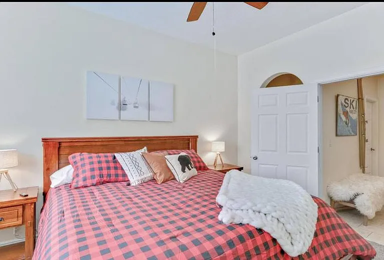 545 Crestview Dr — Photo 11