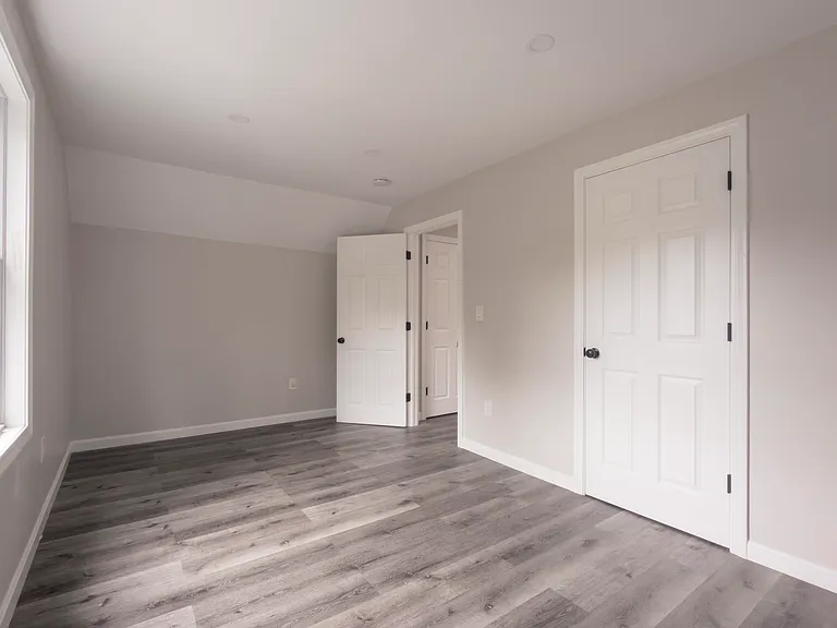290 Salem St #2 — Photo 4