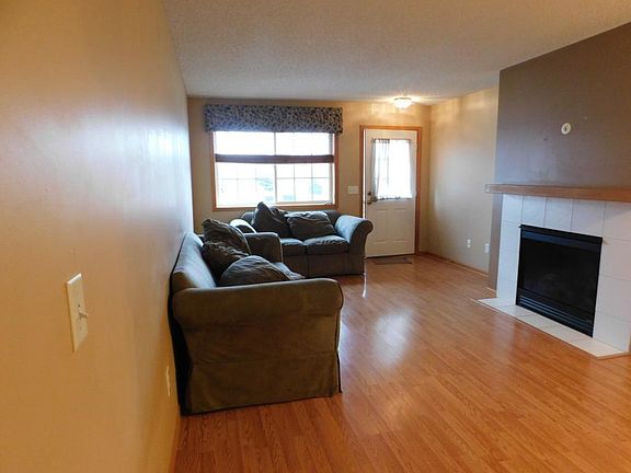 3rd image of 2605 Yellowstone Dr