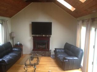 43 Crest Rd, Lynnfield, MA 01940