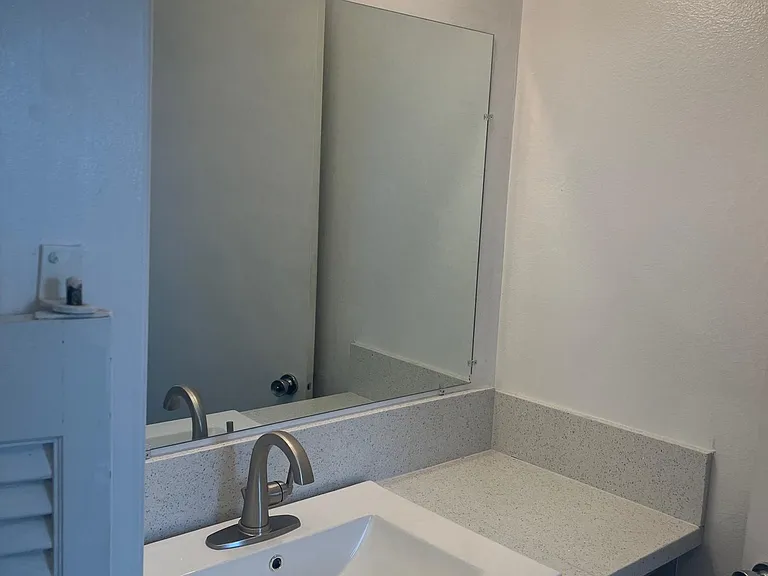 139 4th Ave #2 — Photo 12