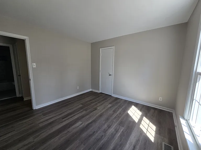 1600 Porters Mill Ter — Photo 23