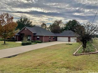 207 Ouachita St, Atlanta, TX 75551