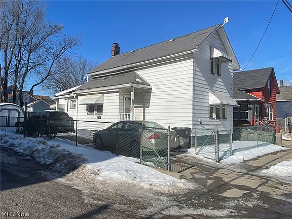 2nd image of 3140 W 33rd St