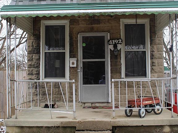 2nd image of 4192 Moore Ave