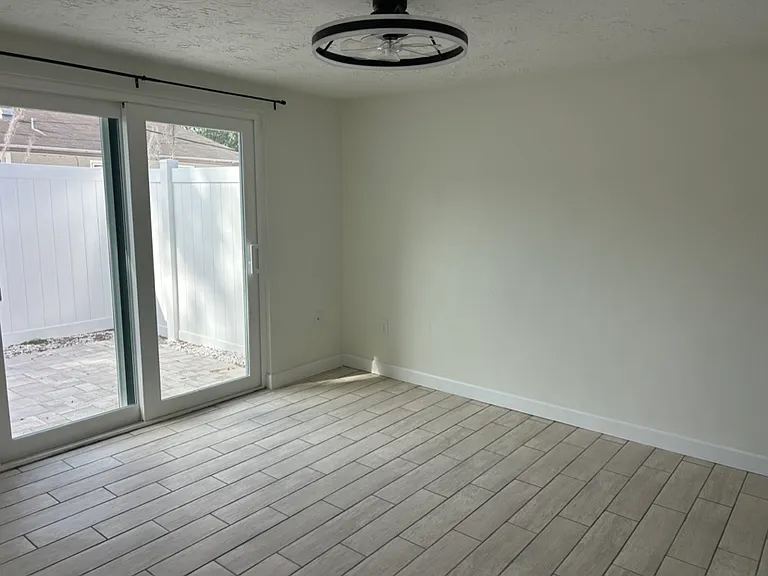 6129 Georgia Ave — Photo 9