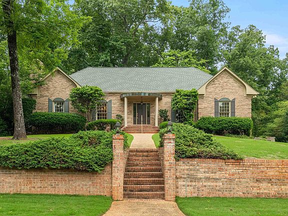 2nd image of 5024 Wendover Dr