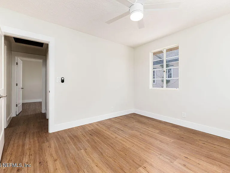 2247 Riverside Ave #6 — Photo 12